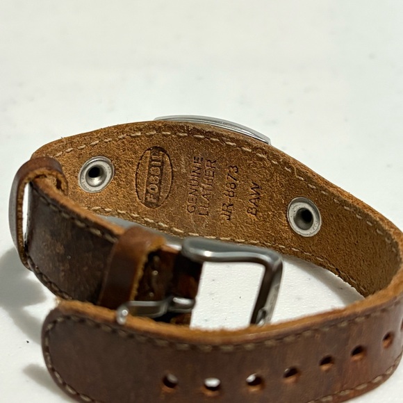 Fossil Quartz Analog Women’s Watch Silver Tone Genuine Leather New Battery - Picture 3 of 8